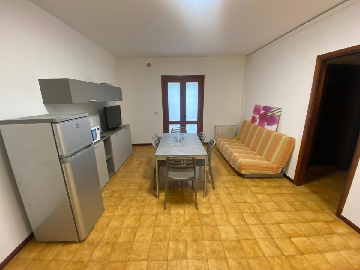 Cond Giardino Daire Lignano Sabbiadoro Dış mekan fotoğraf